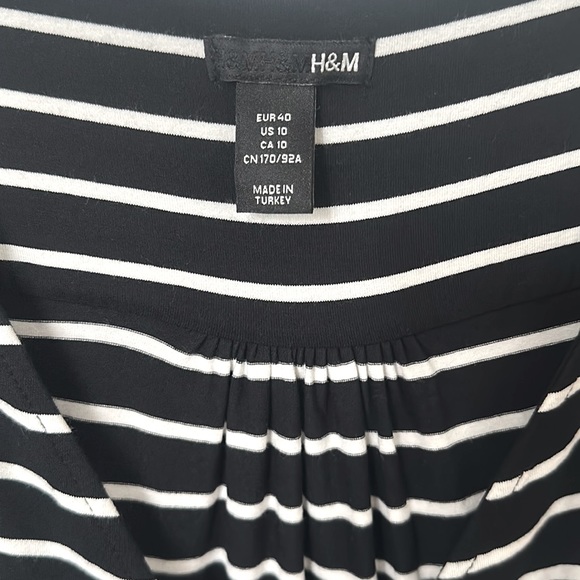 H&M Elbow Sleeve Black/White Striped Wrap Dress, Size 10 - Picture 3 of 10